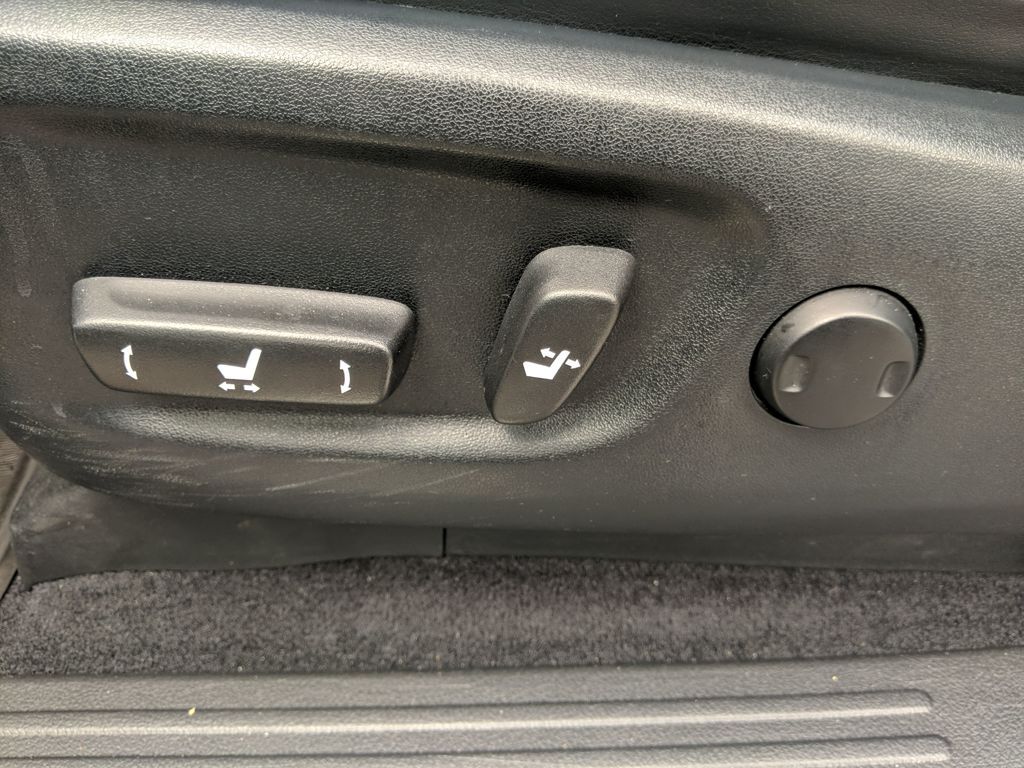 2019 Lexus GX 460 photo 19