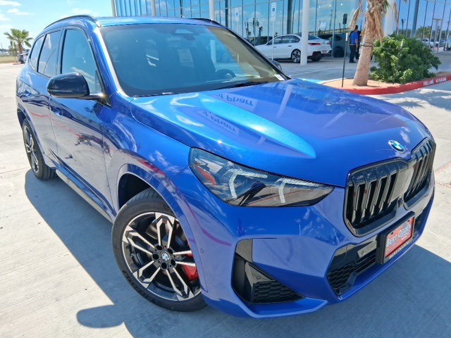 2026 BMW X1 28i's photo