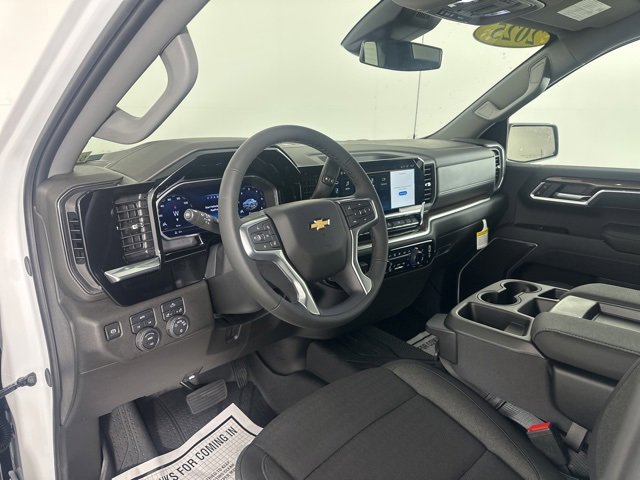 2025 Chevrolet Silverado 1500 LT photo 14