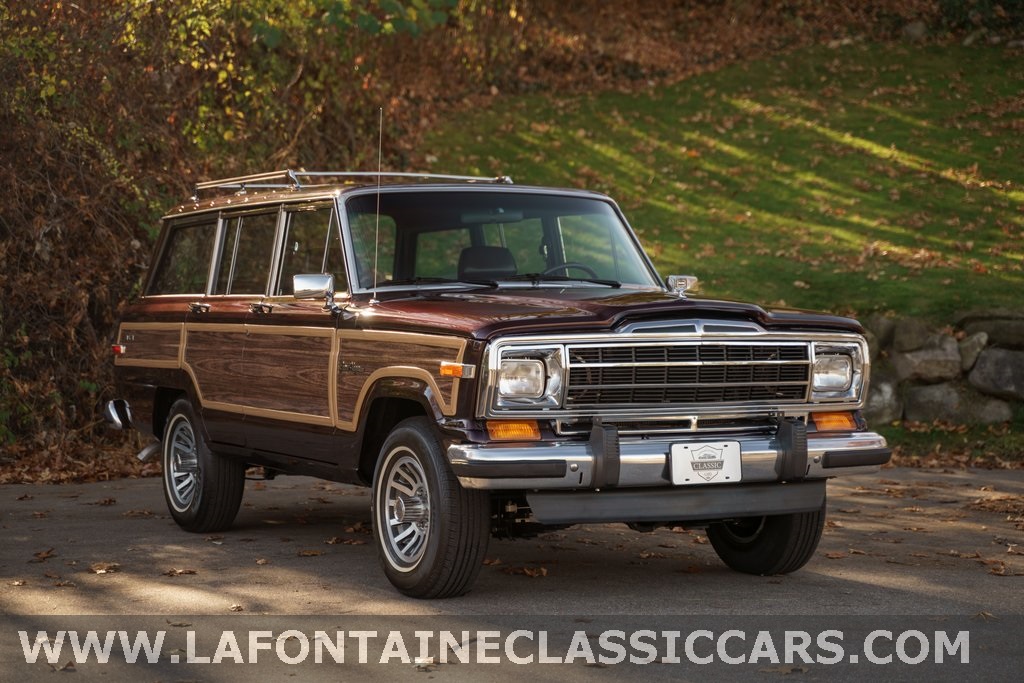 1991 Jeep Grand Wagoneer's photo