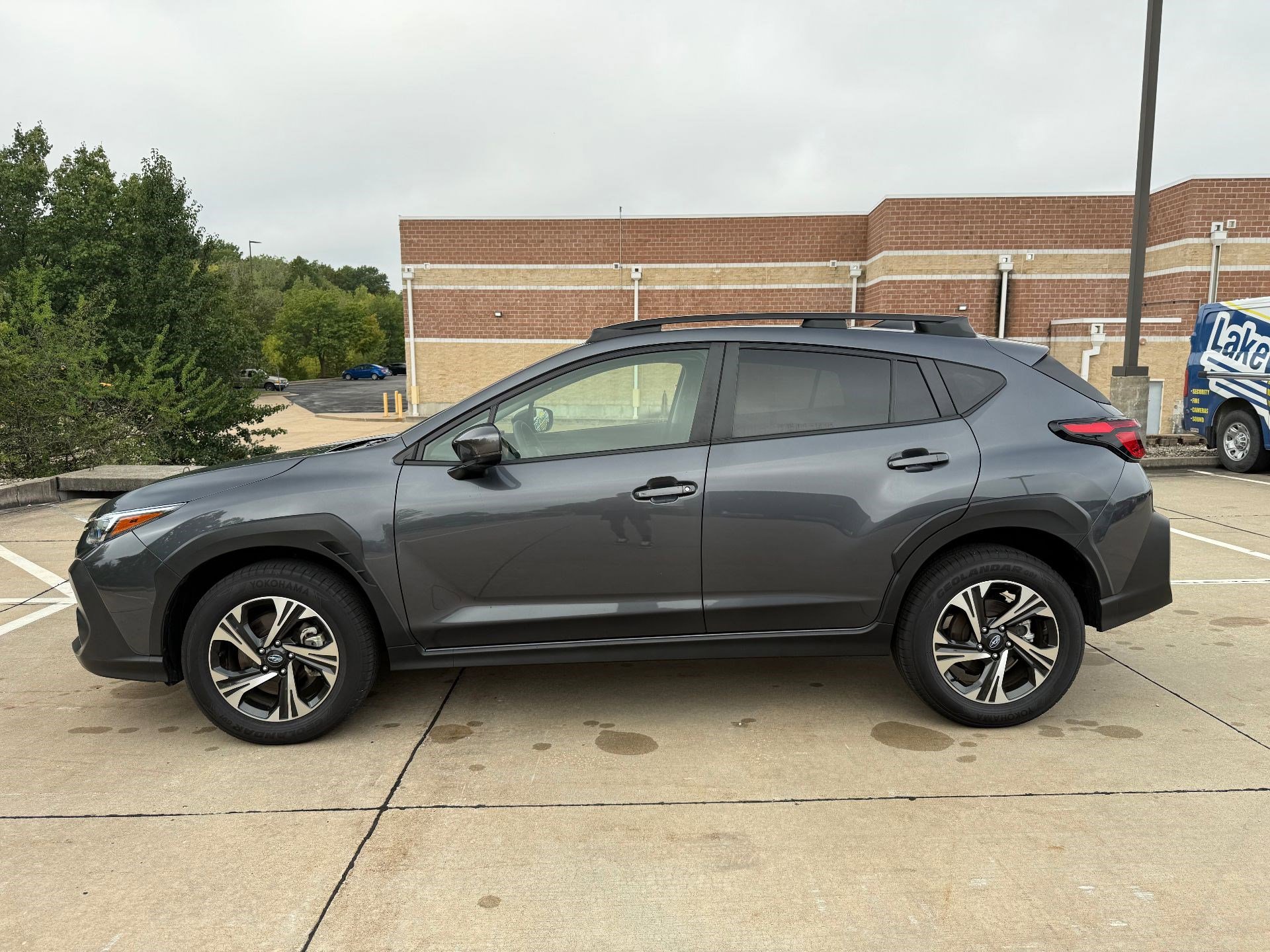 2024 Subaru Crosstrek Premium photo 2