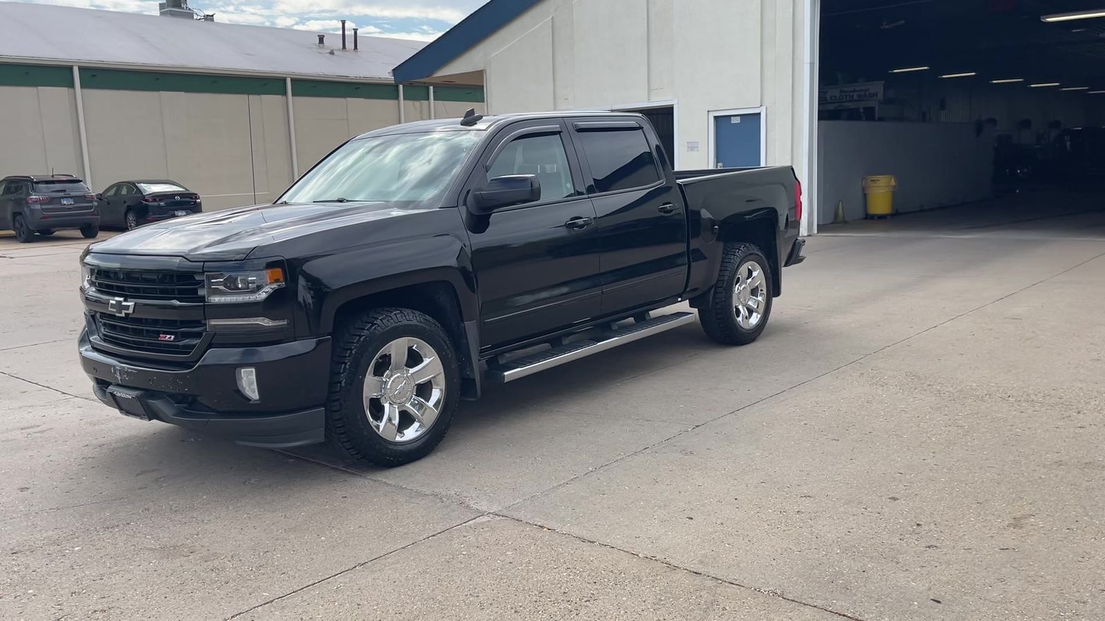 2017 Chevrolet Silverado 1500 LTZ photo 18