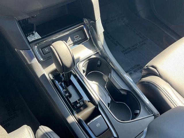 2025 Subaru Ascent Onyx Edition Touring photo 13