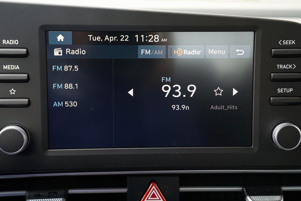 2025 Hyundai Elantra SEL Sport photo 14