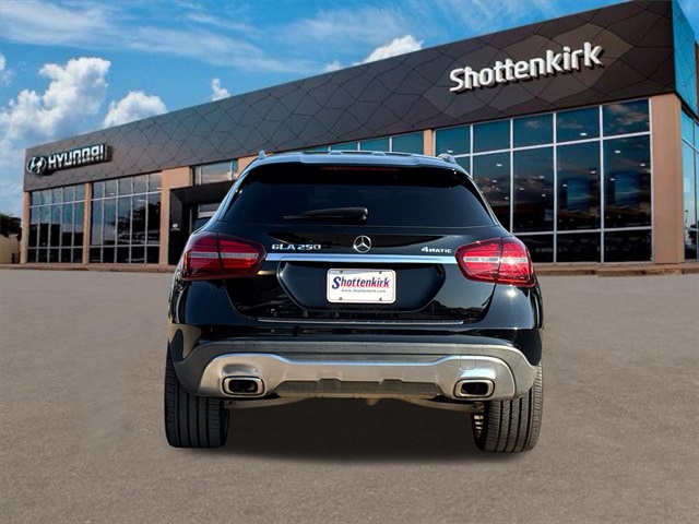 2020 Mercedes Benz GLA 250 4MATIC photo 6