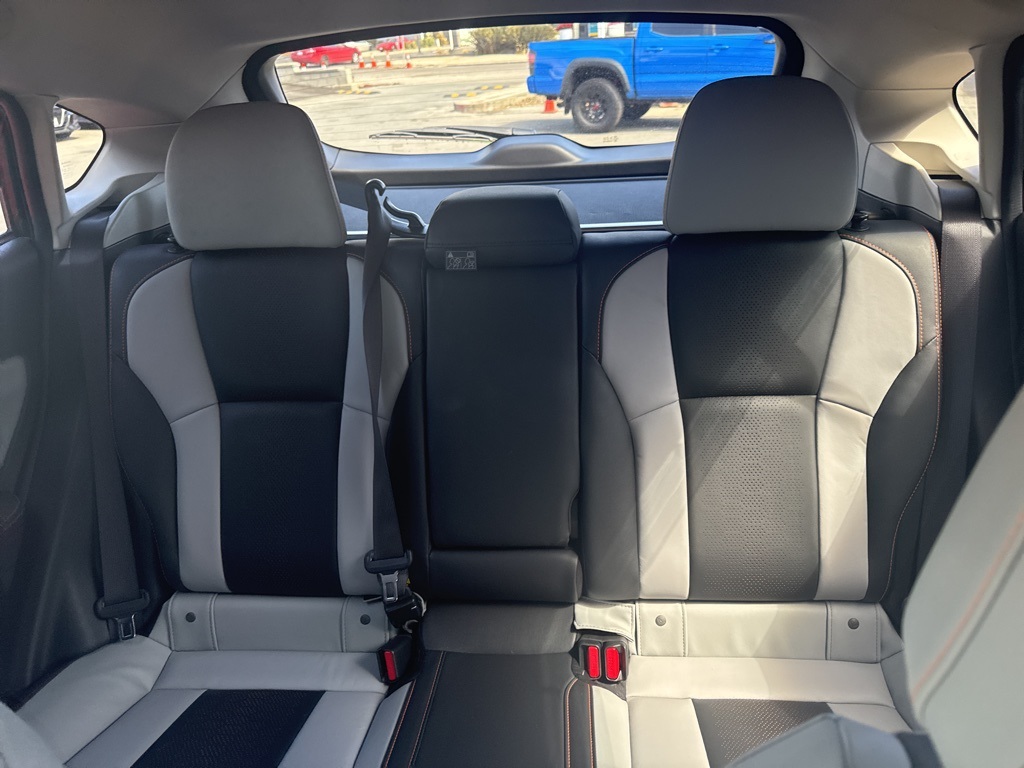 2021 Subaru Crosstrek Limited photo 2
