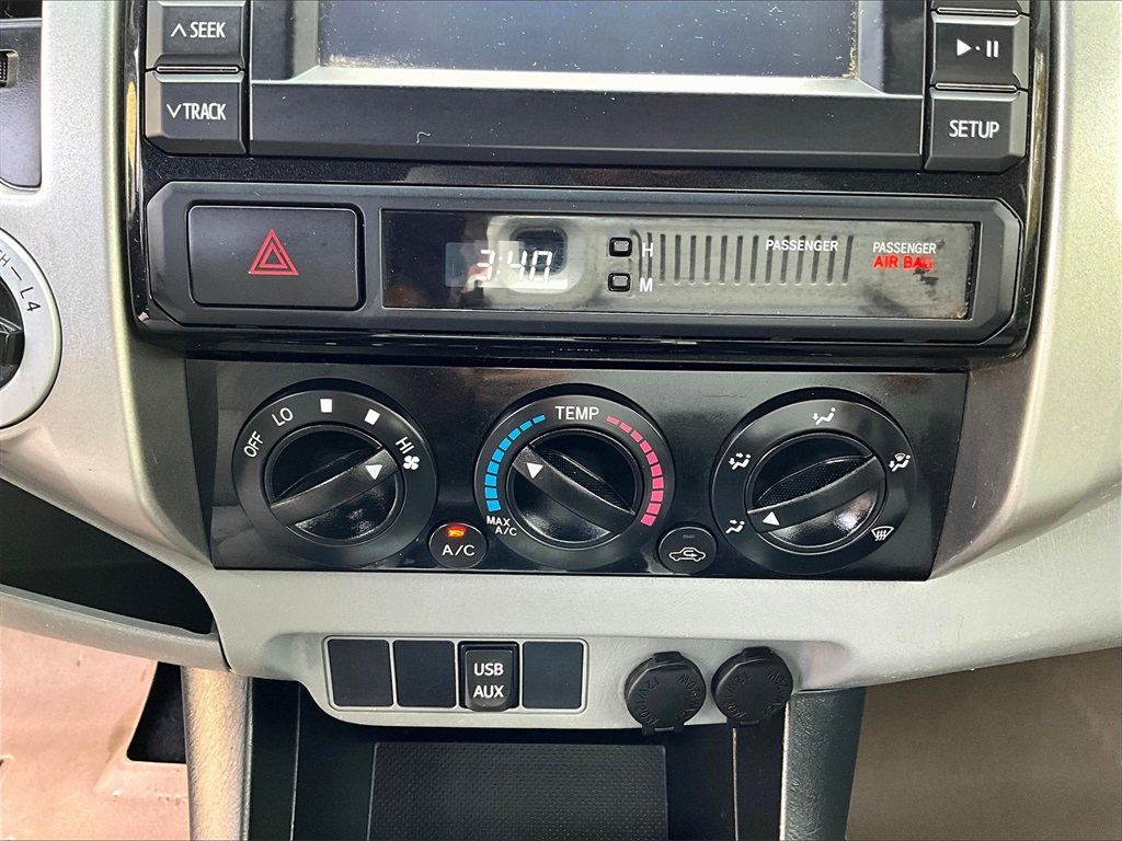 2013 Toyota Tacoma Base 4x4 Access Cab photo 26