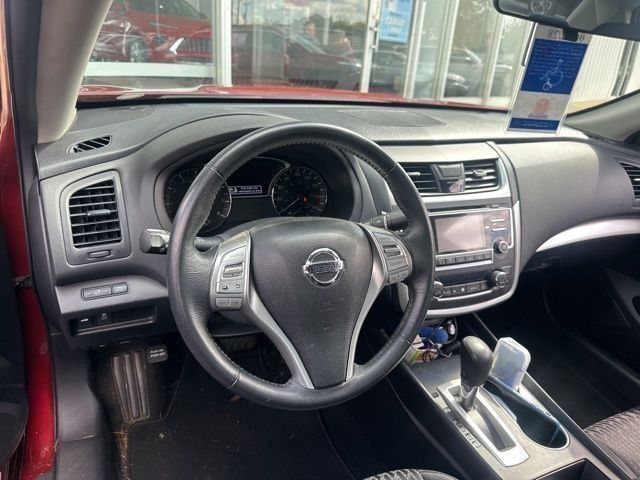2016 Nissan Altima 2.5 SV photo 29