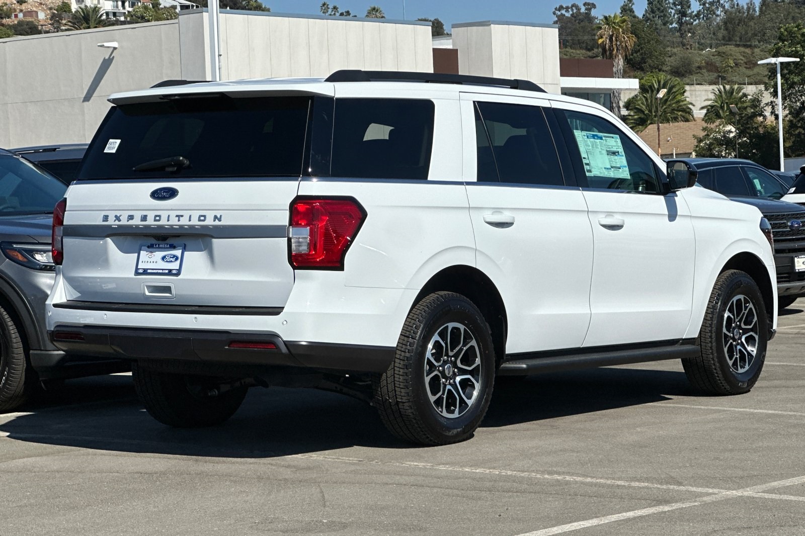 2024 Ford Expedition XL photo 4