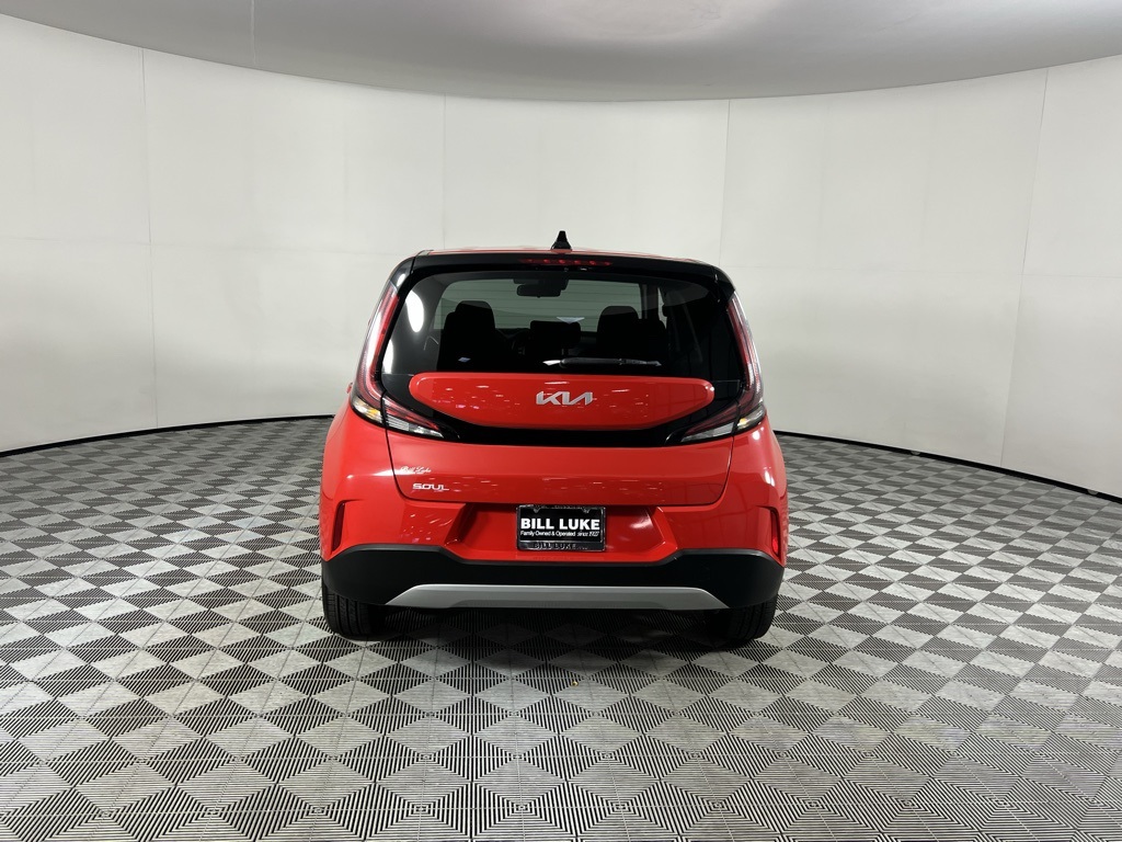 2023 Kia Soul LX photo 3