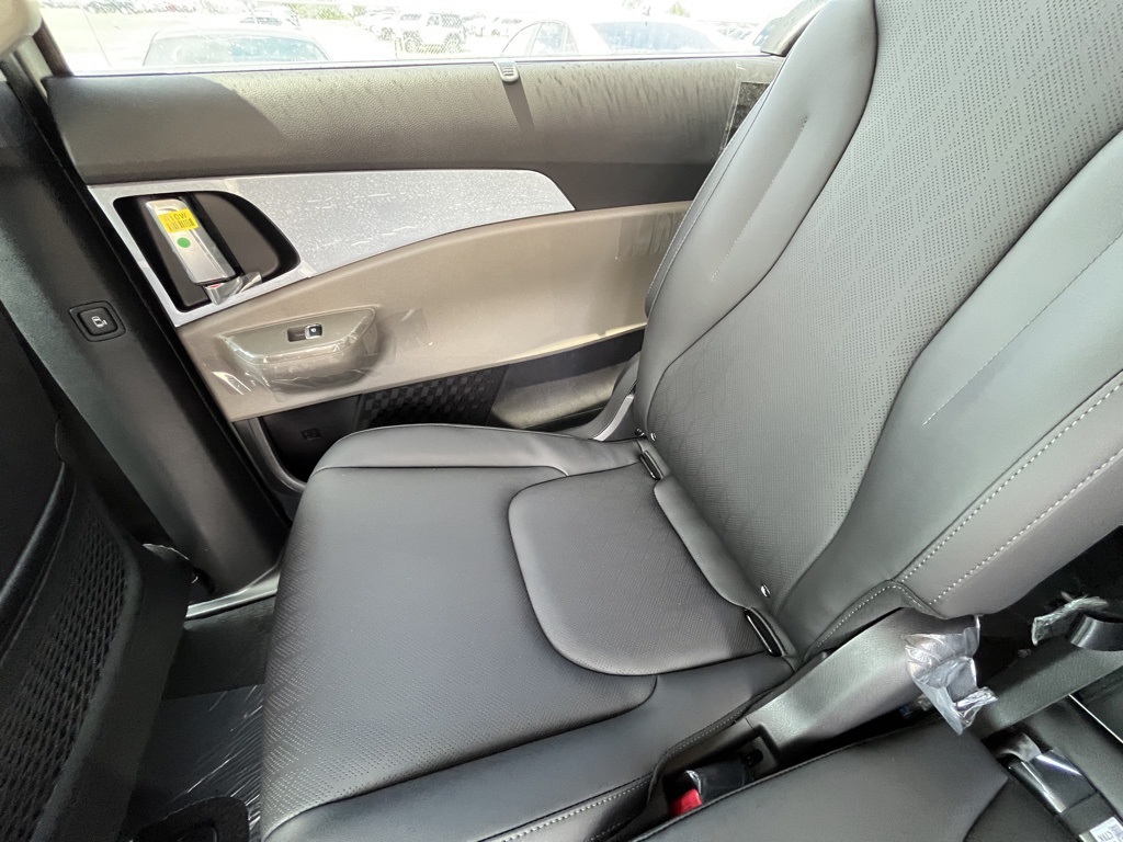 2026 Kia Carnival EX photo 19