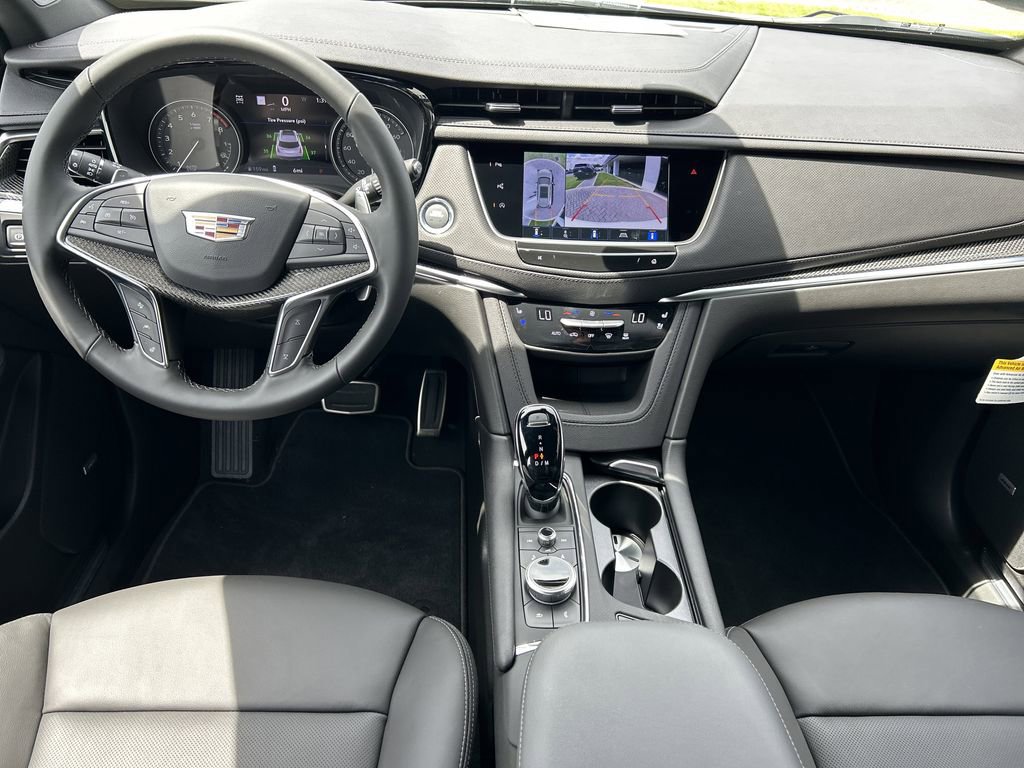 2025 Cadillac XT5 Sport photo 13