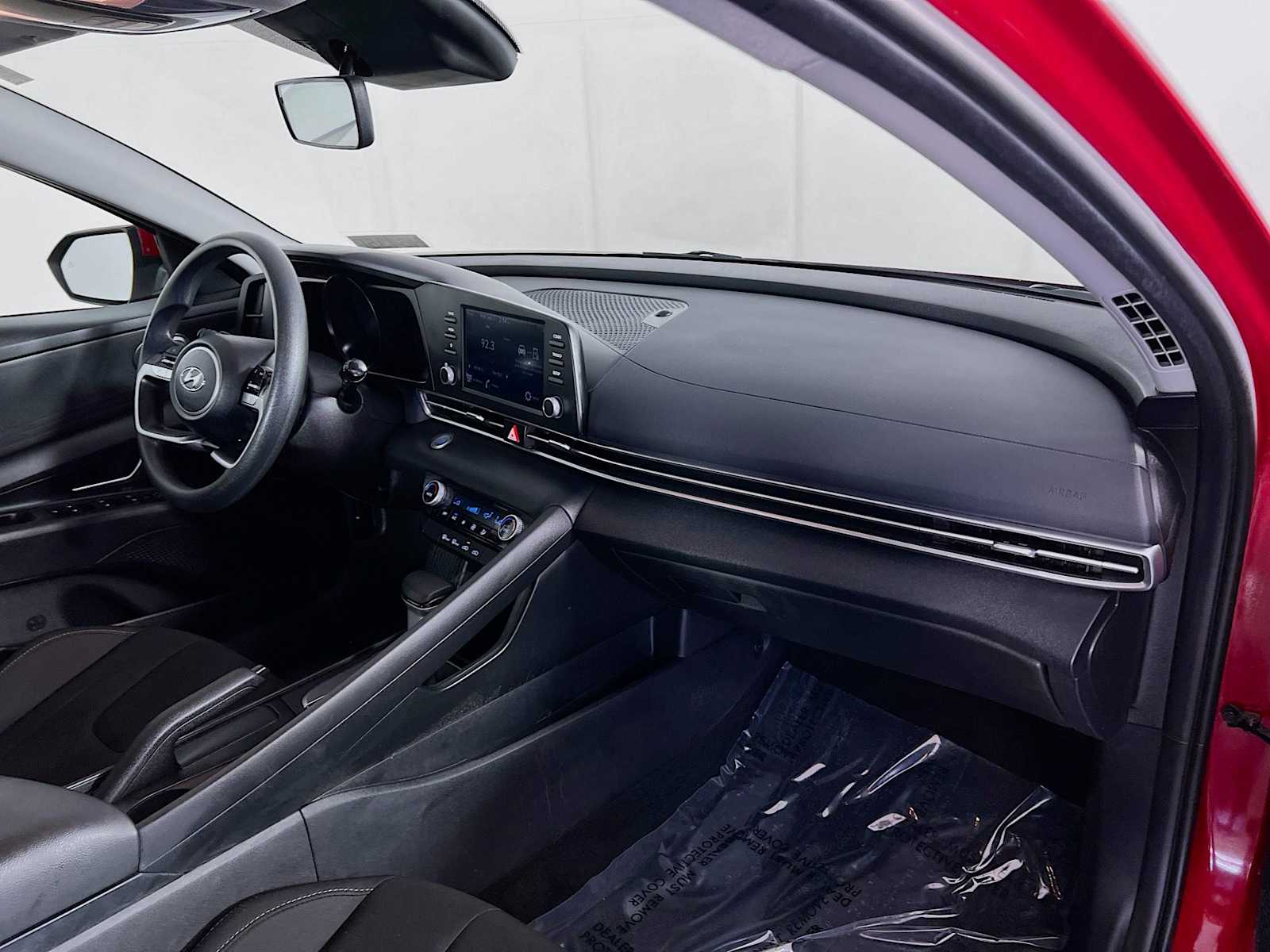 2023 Hyundai Elantra SEL photo 26