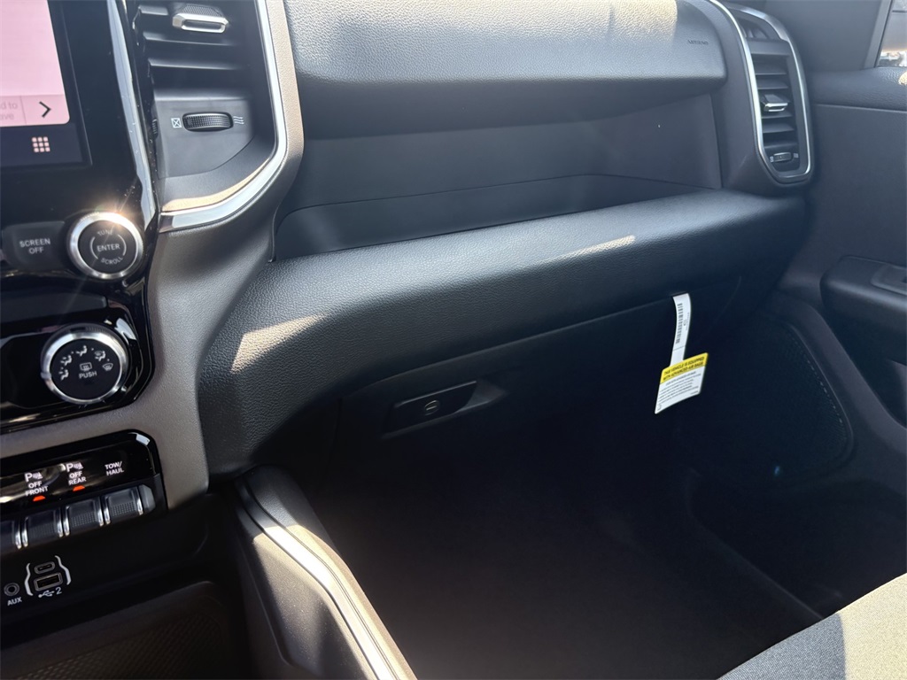 2025 Ram 1500 Big Horn photo 25