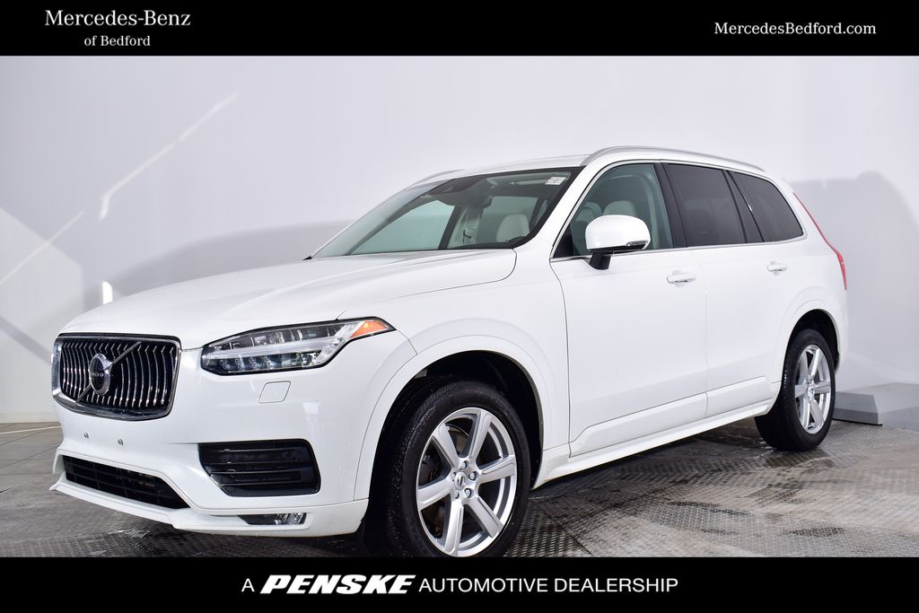 2021 Volvo XC90 Momentum