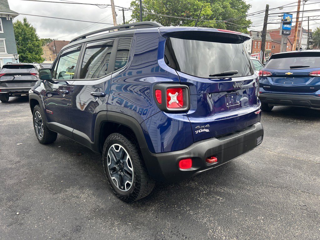 2016 Jeep Renegade Trailhawk photo 5