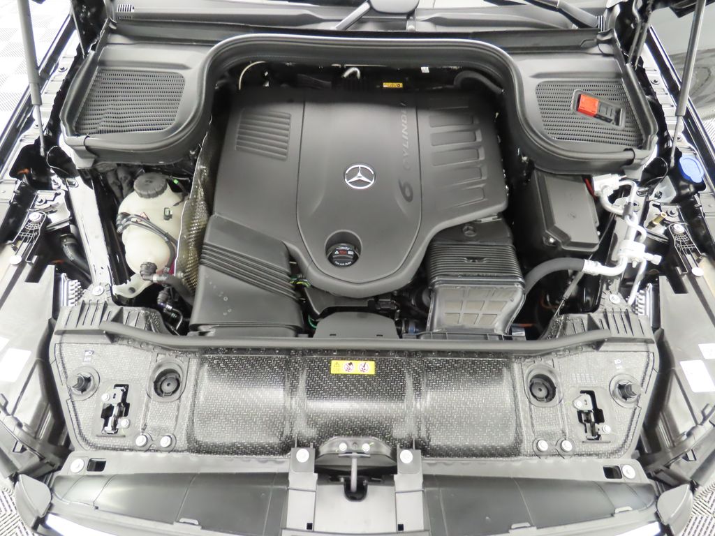 2026 Mercedes Benz GLS 450 4MATIC photo 30