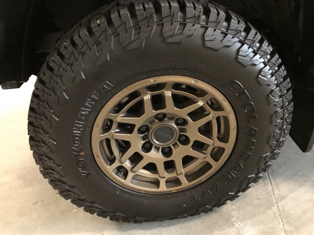 2022 Toyota Tacoma SR5 photo 9