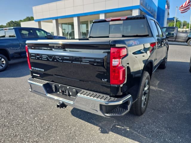 2025 Chevrolet Silverado 1500 LT photo 3