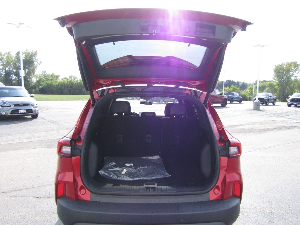 2025 Ford Escape ST-Line Select photo 6