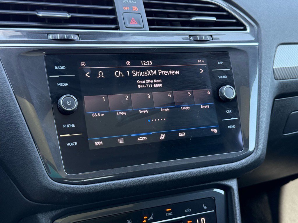 2024 Volkswagen Tiguan SE Wolfsburg Edition photo 8