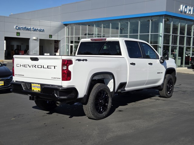 2026 Chevrolet Silverado 2500HD Custom photo 4
