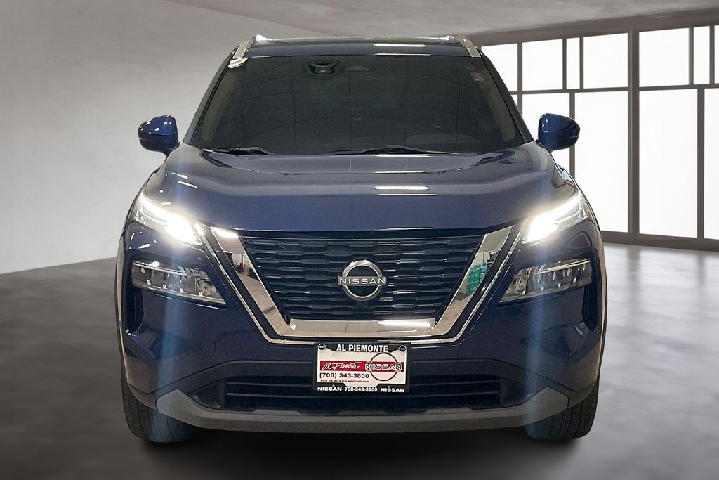 2023 Nissan Rogue SV photo 3