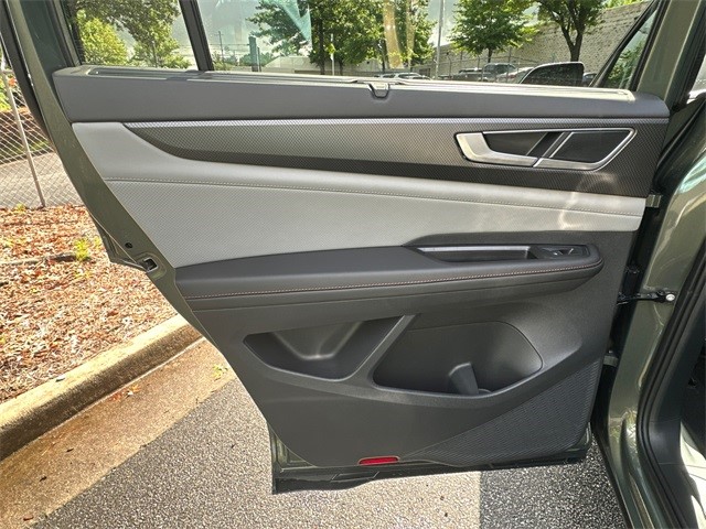 2025 Volkswagen Atlas Peak Edition SE photo 22