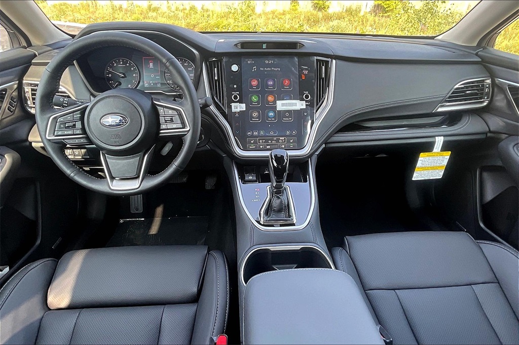 2025 Subaru Outback Limited XT photo 4