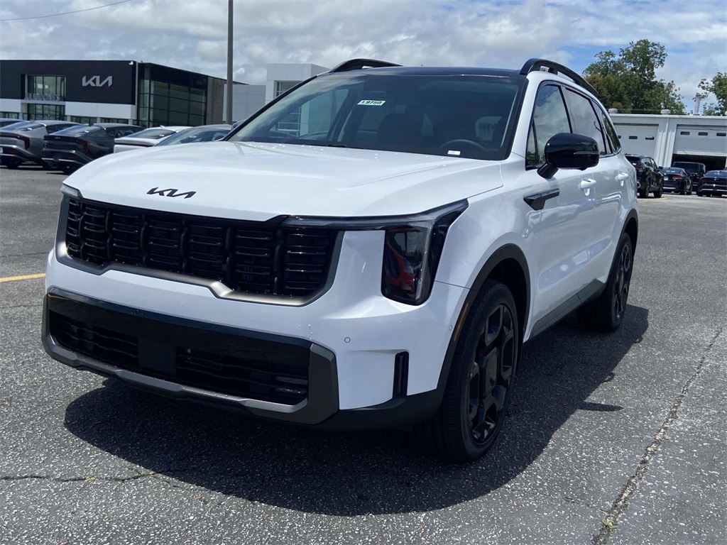 2025 Kia Sorento X-Line SX photo 3