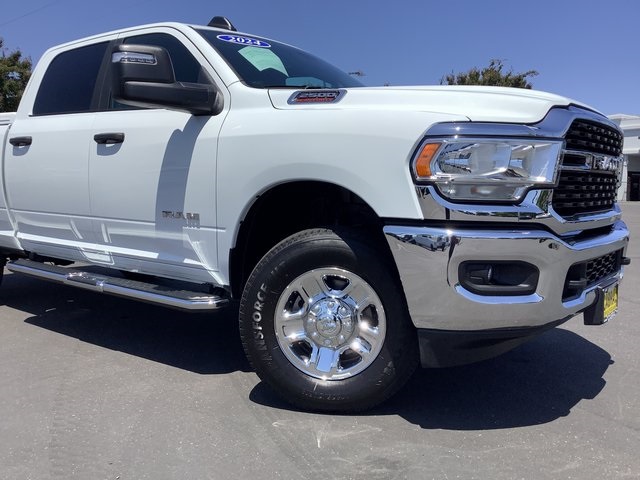 2024 Ram 2500 Big Horn photo 3