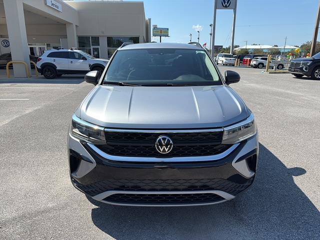 2023 Volkswagen Taos S photo 2