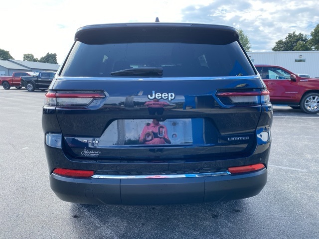 2023 Jeep Grand Cherokee Limited photo 4