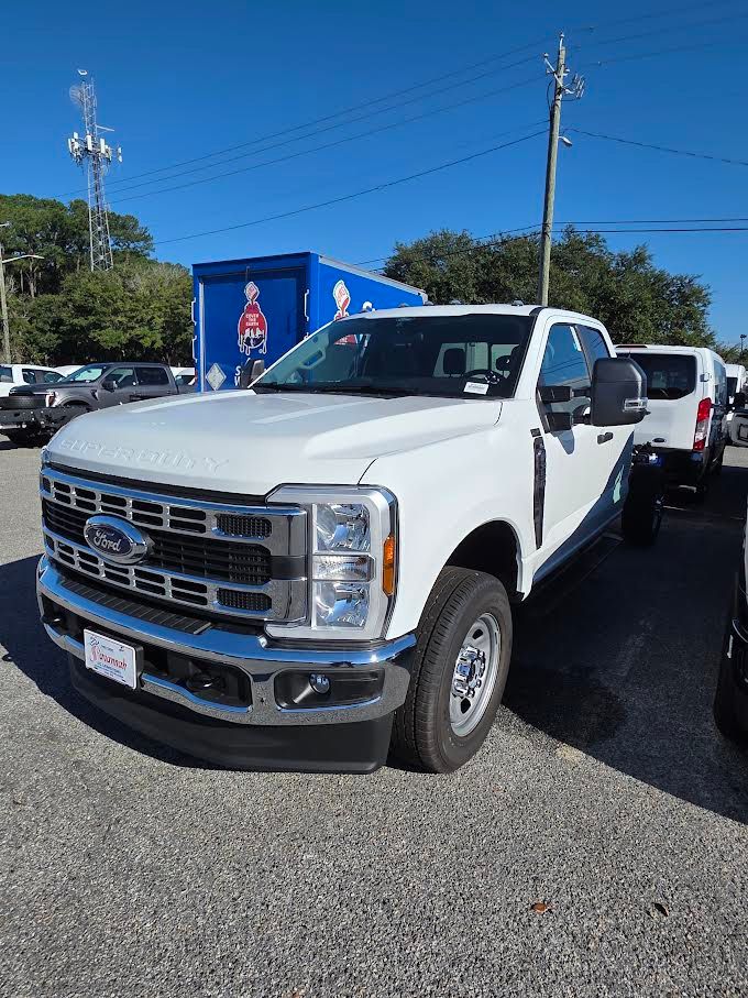 2025 Ford F-350 Base's photo