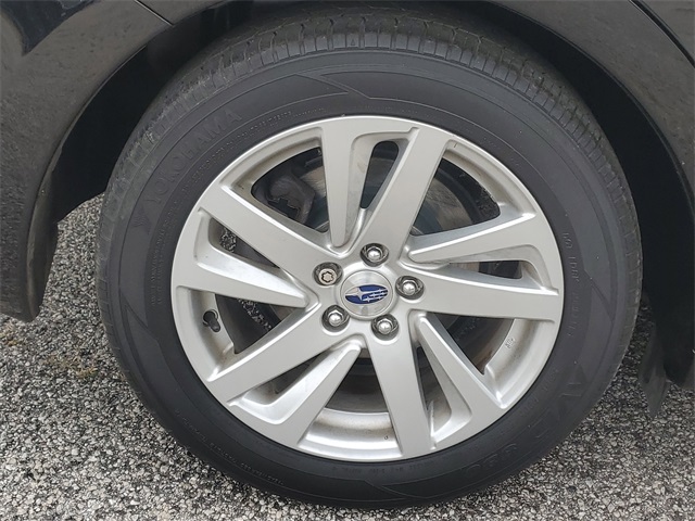 2015 Subaru Impreza 2.0i Premium photo 5