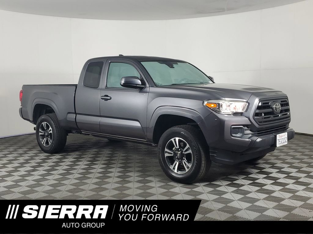 2019 Toyota Tacoma SR's photo