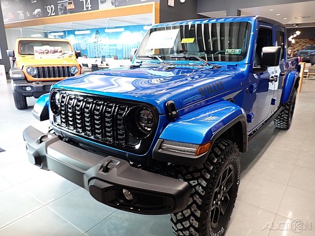 2026 Jeep Gladiator Willys's photo