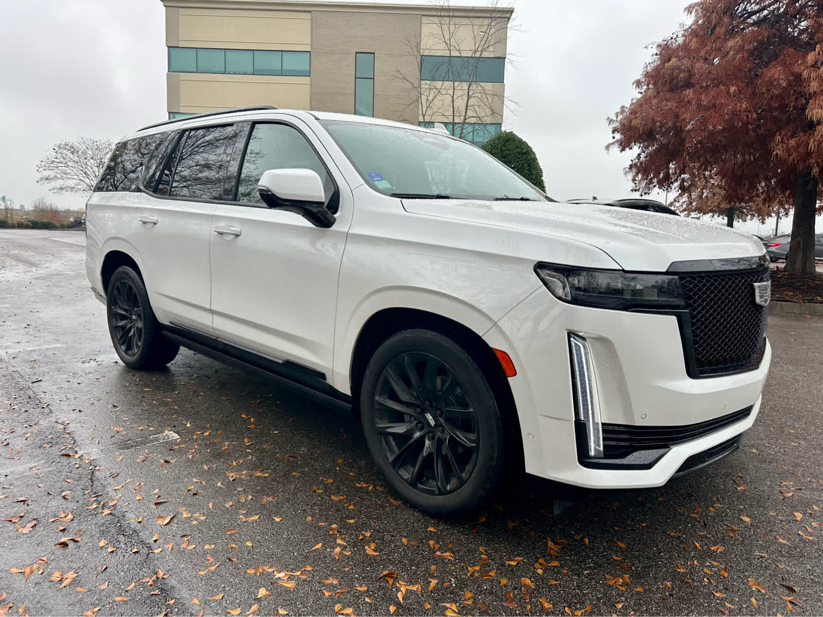 2023 Cadillac Escalade Sport Platinum photo 3