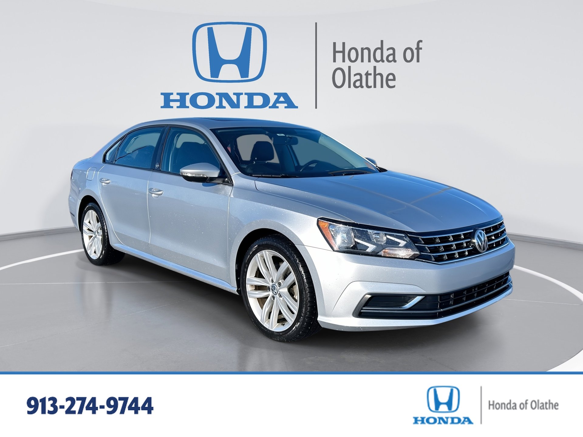 2019 Volkswagen Passat S's photo