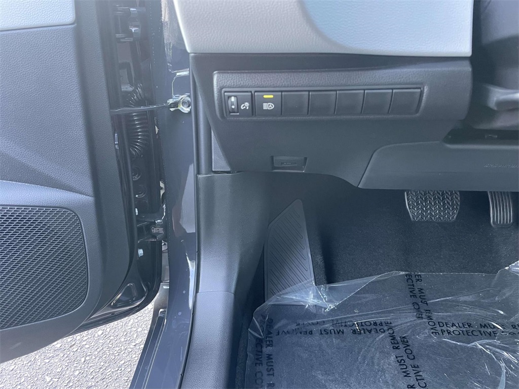 2026 Toyota Corolla SE photo 19