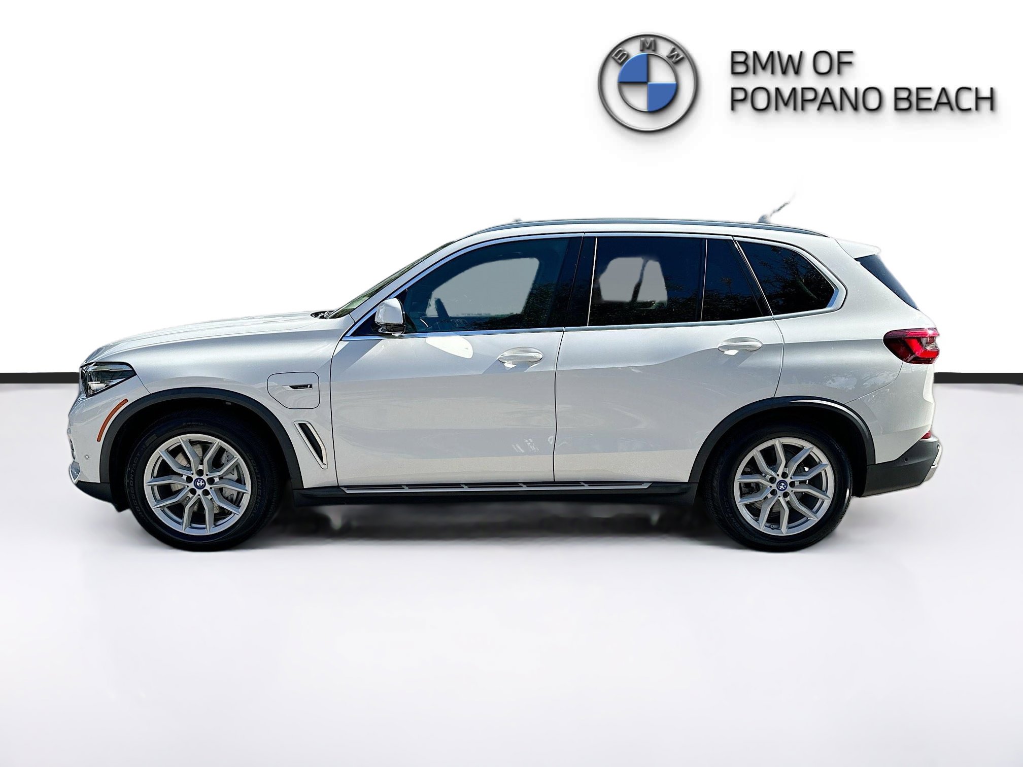 2023 Bmw X5 xDrive45e photo 4