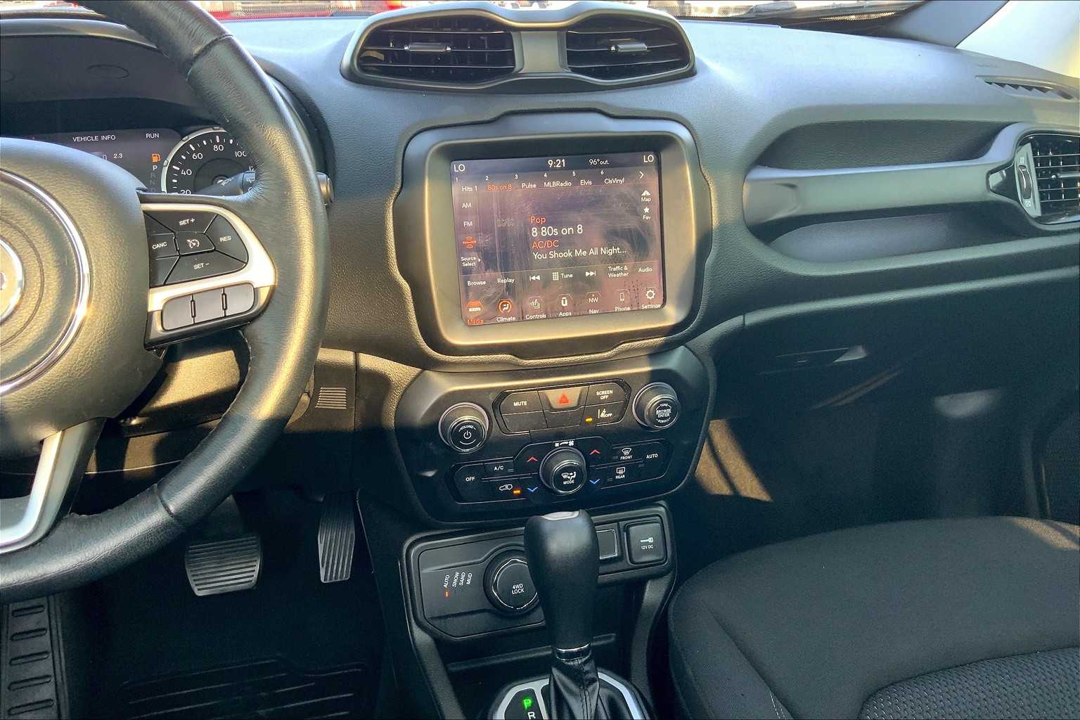 2023 Jeep Renegade Latitude photo 6