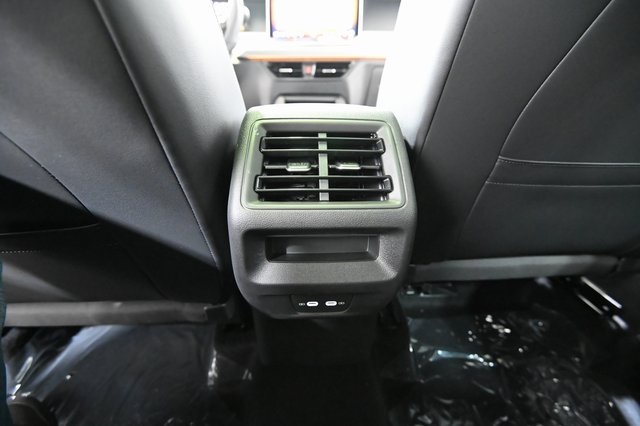 2025 Volkswagen Tiguan SE R-Line Black photo 27