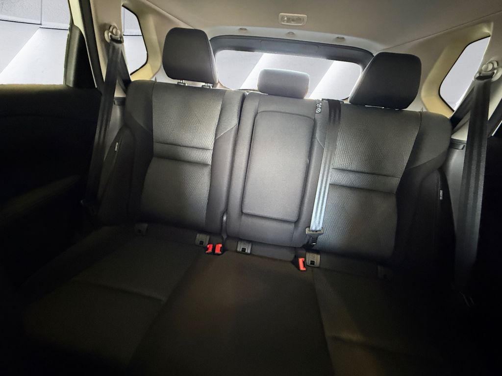 2024 Nissan Rogue SV photo 18
