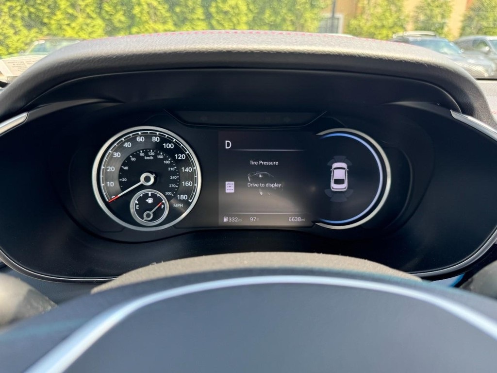 2025 Genesis G70 2.5T Sport Prestige photo 24