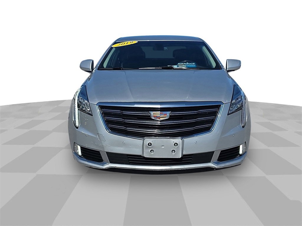 2019 Cadillac XTS Luxury photo 3