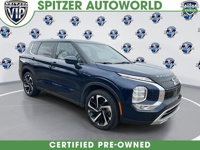 2024 Mitsubishi Outlander SE's photo