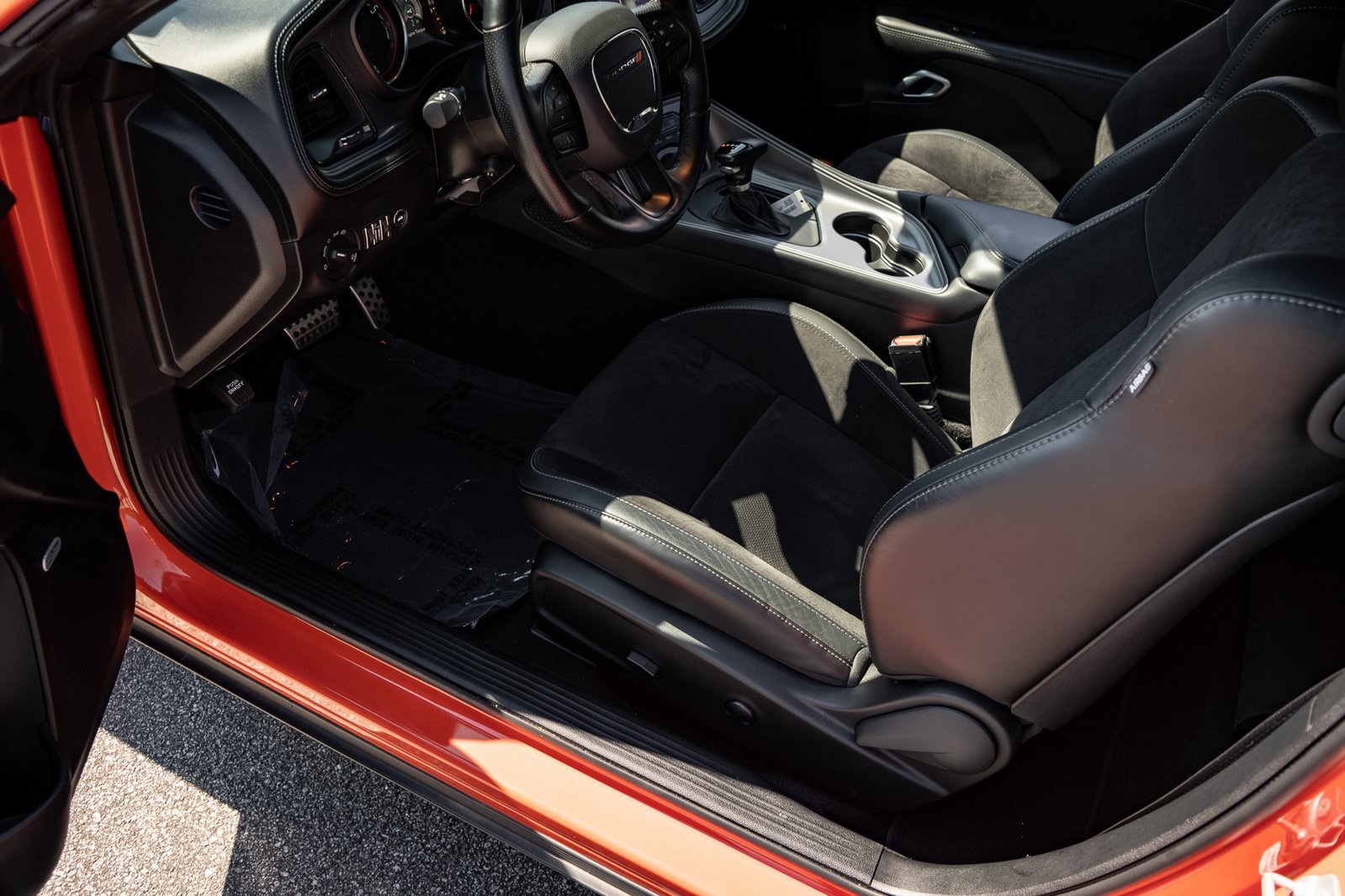 2023 Dodge Challenger R/T photo 16