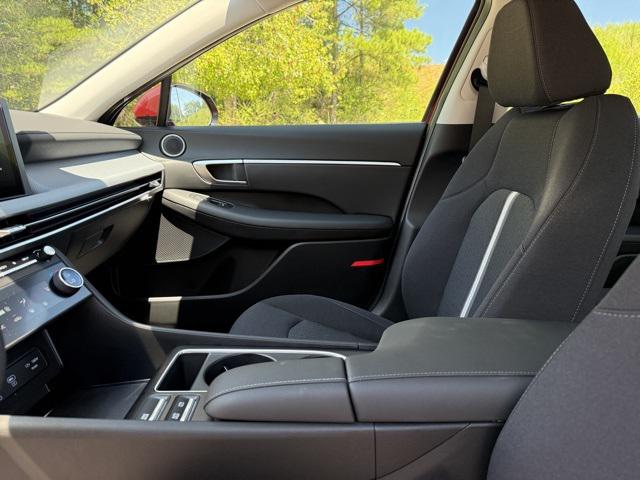 2025 Hyundai Sonata SEL photo 22