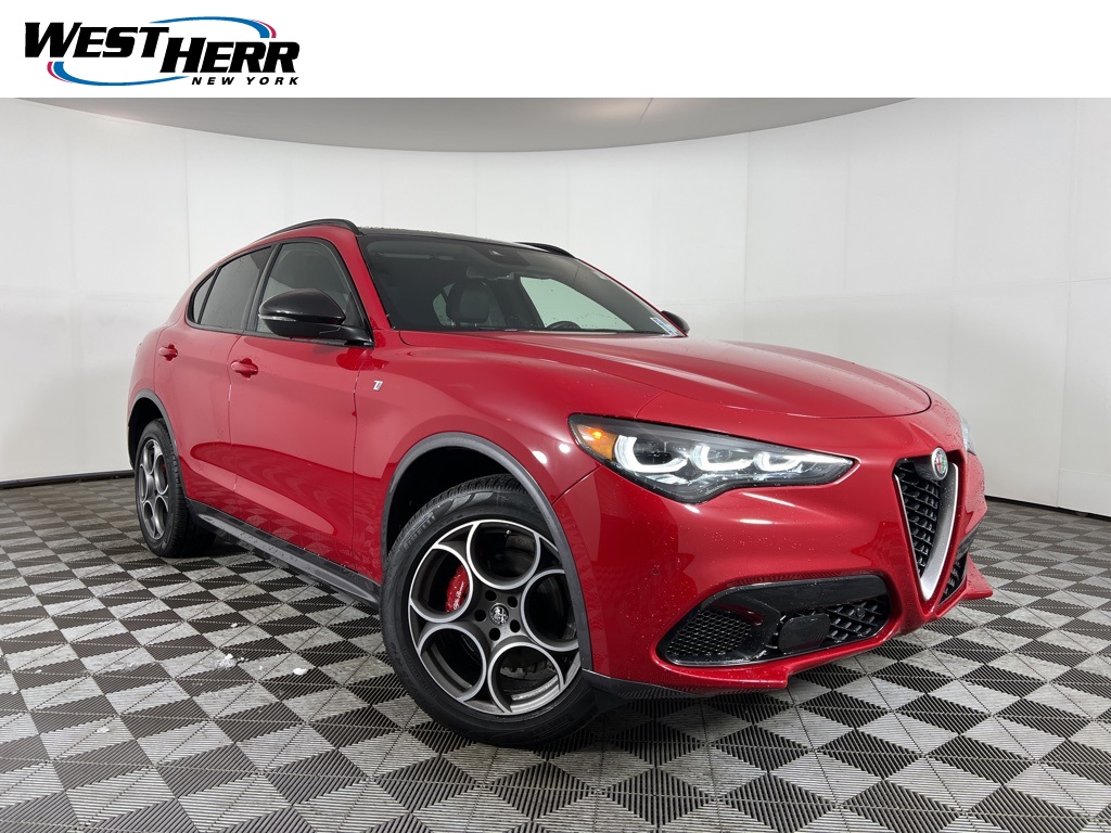 2024 Alfa Romeo Stelvio Ti's photo